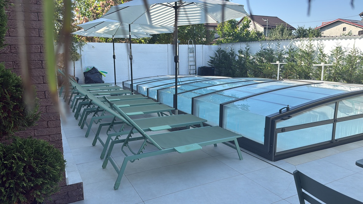 Pool Loungers